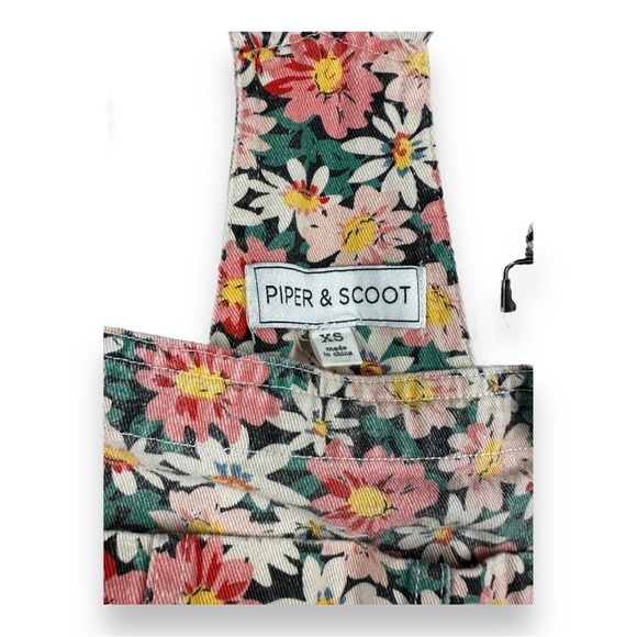 Piper & Scoot Girl’s Zinnia Flower Overalls Size XS - Picture 7 of 8